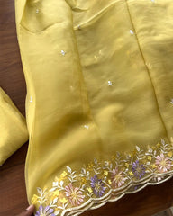 T113 Crushed Organza Unstitched Suits