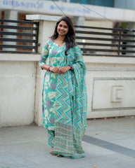 T347 - Kaviya - Kurta Set