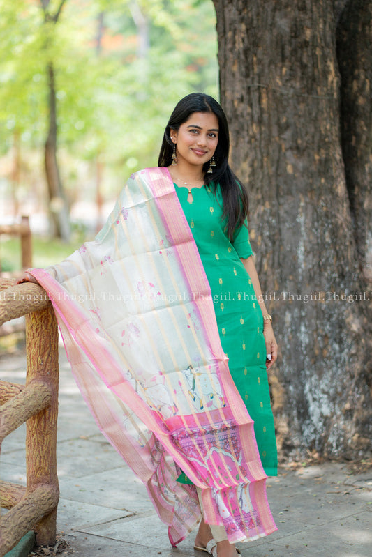 T526 Vrinda (Green) - Kurta Set (Top-Dupatta)