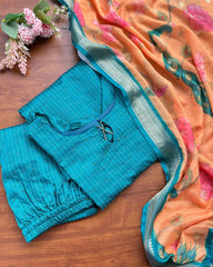 T239 Mayil Oviya Silk Kurta Set