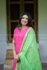 T422 Shruthi - Kurta Set