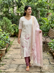 T425 Chinmayi - Kurta Set (Top-Dupatta)