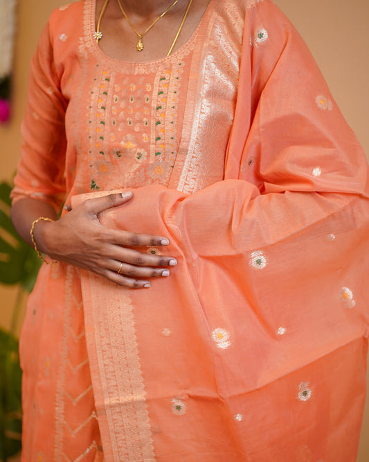 T204 Fanta Banaras Cotton Kurta Set (Top-dupatta)