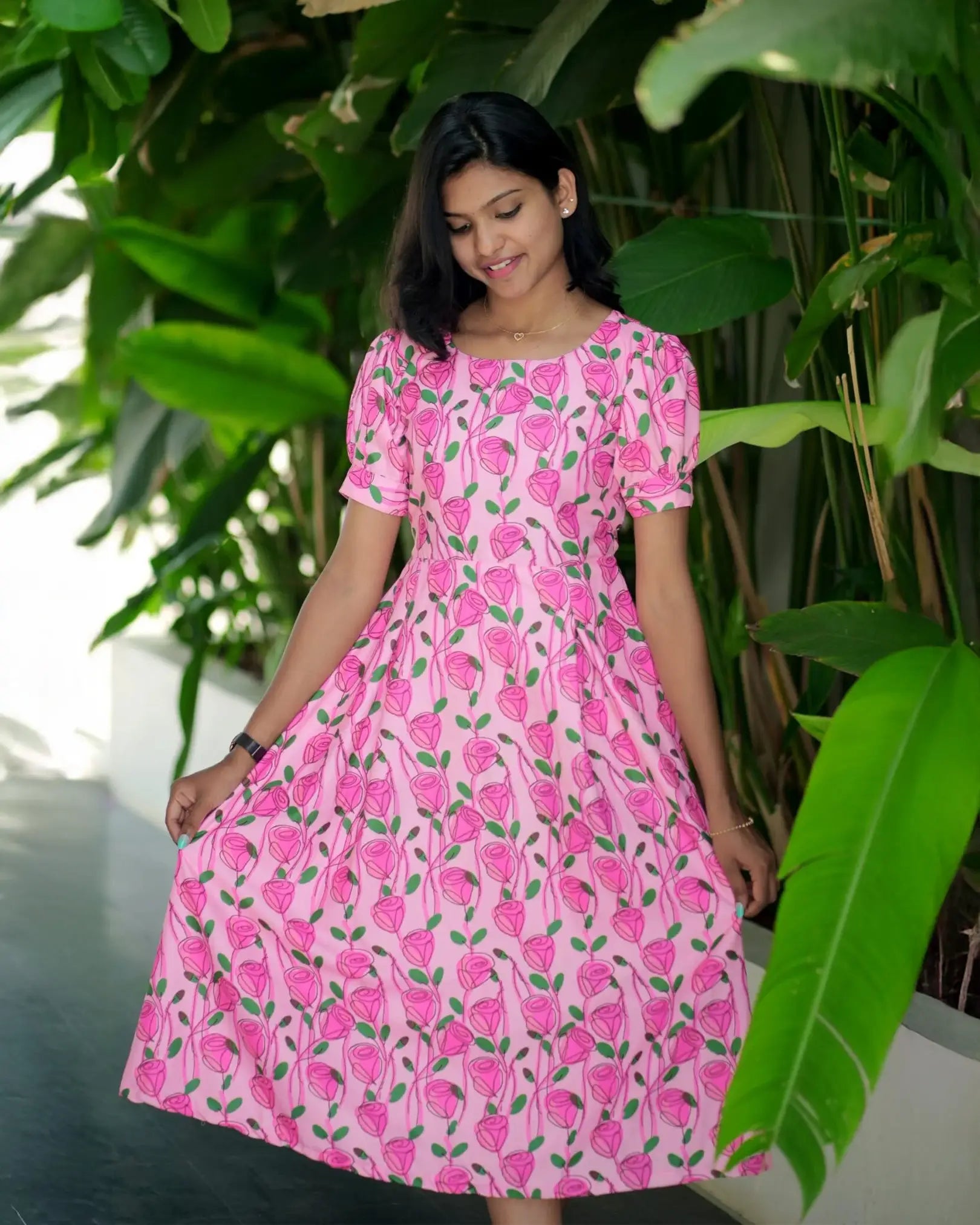 T027 Rose garden dress