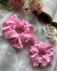 TS22 Satin Scrunchies