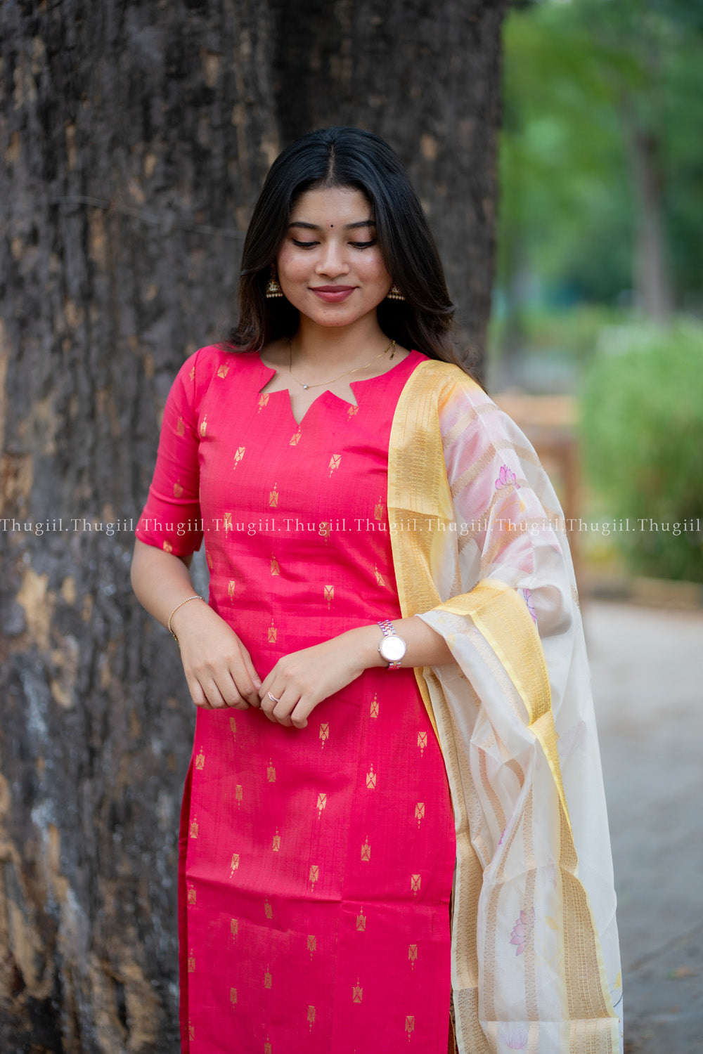 T527 Vrinda (Pink) - Kurta Set (Top-Dupatta)