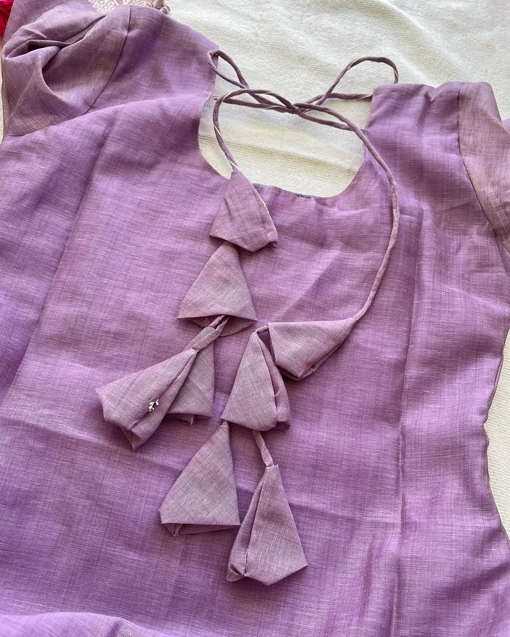 T047 LUXE- Lavendar Jute Silk Kurta Set (Top-Dupatta)