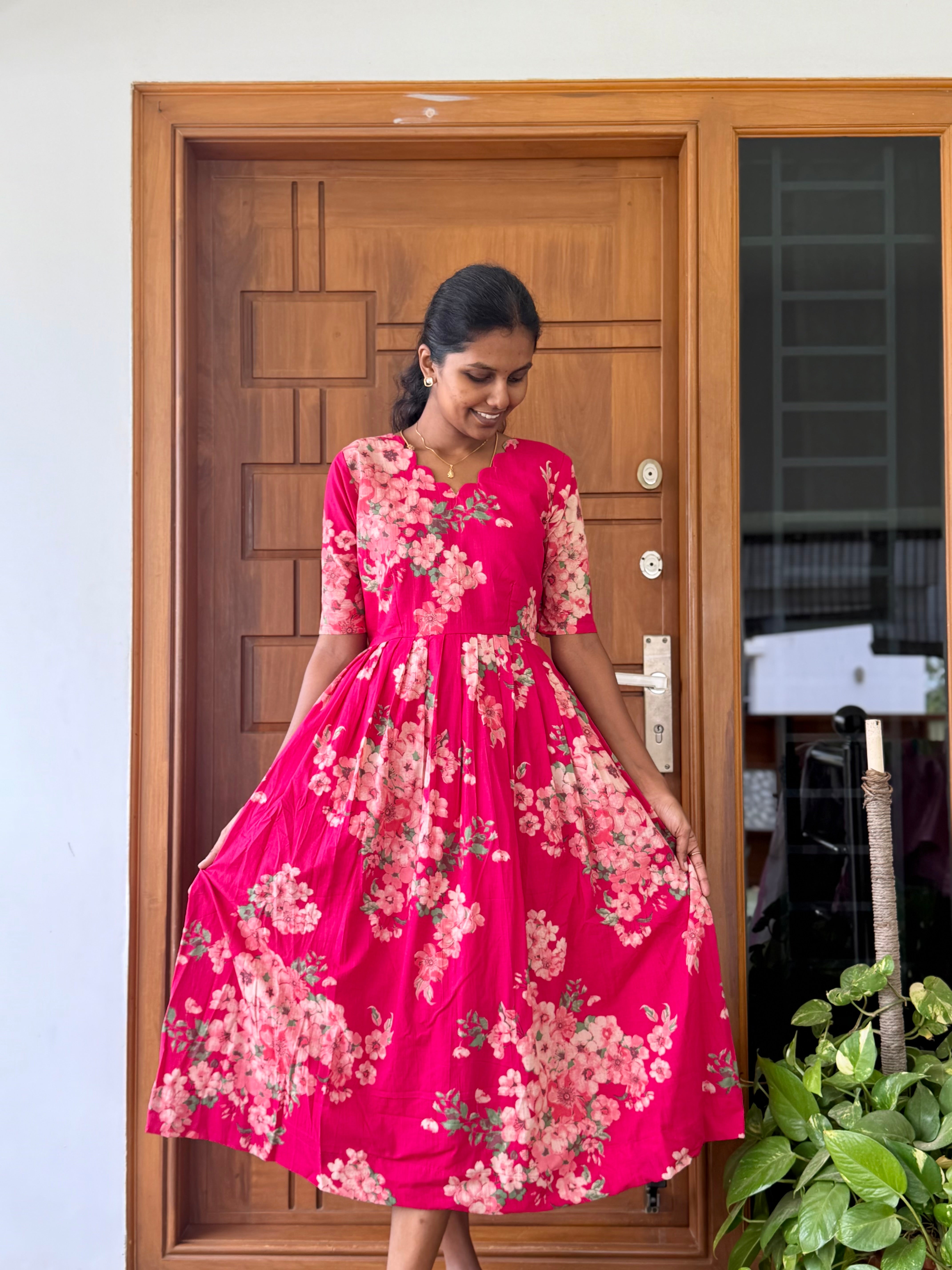 T475 Yuvika (Rani pink) - Dress