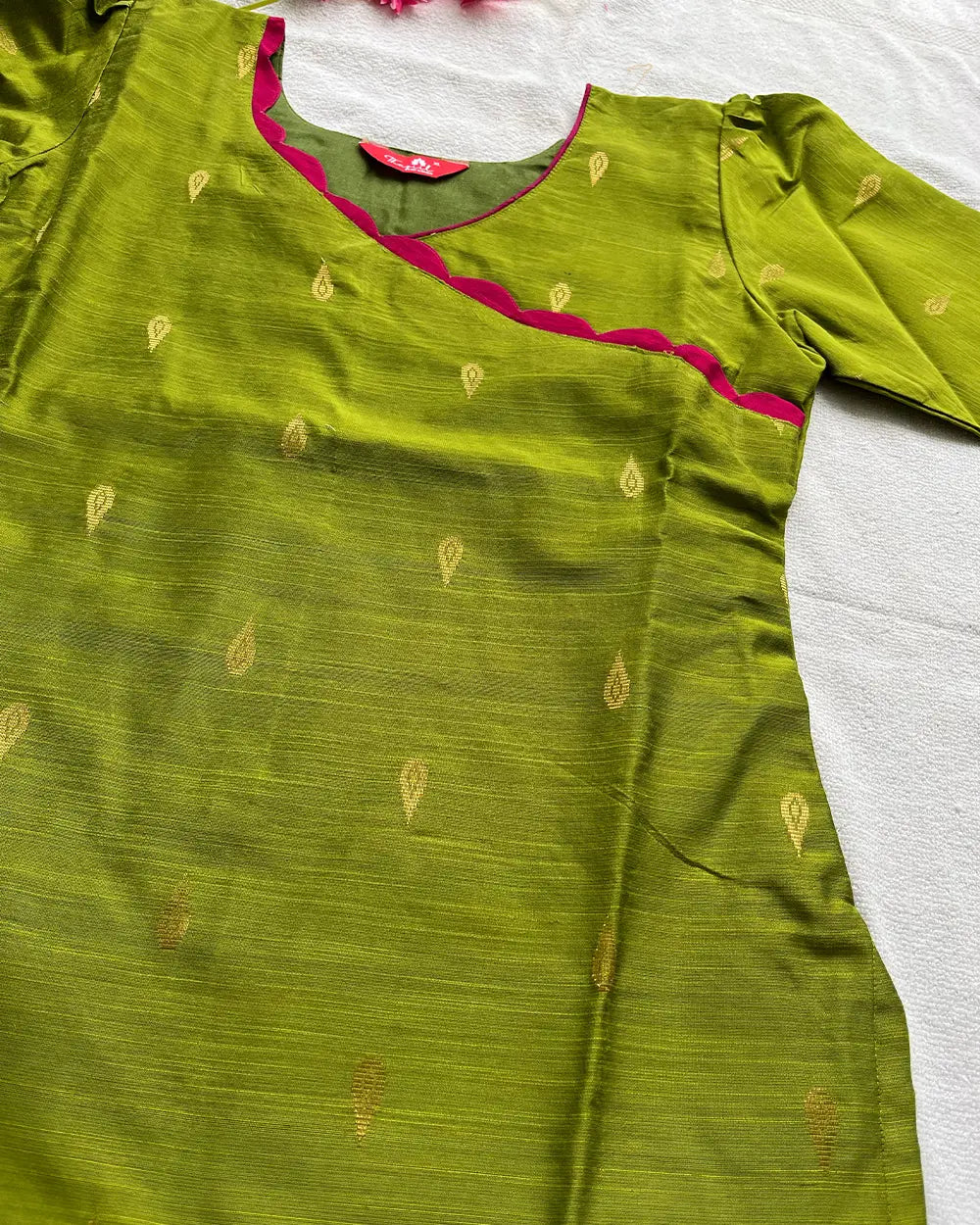 T059 Green Slub Silk Kurta Set