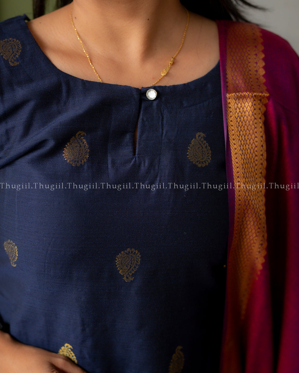 T446 Agalvizhi - Kurta Set (Top - Dupatta)