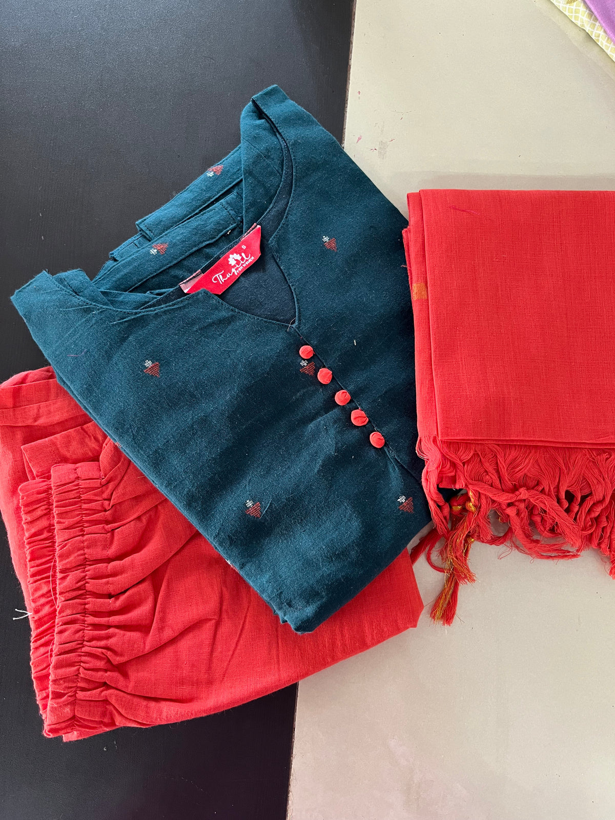 AS063 Handloom Cotton Kurta Set (Top Pant Dupatta)