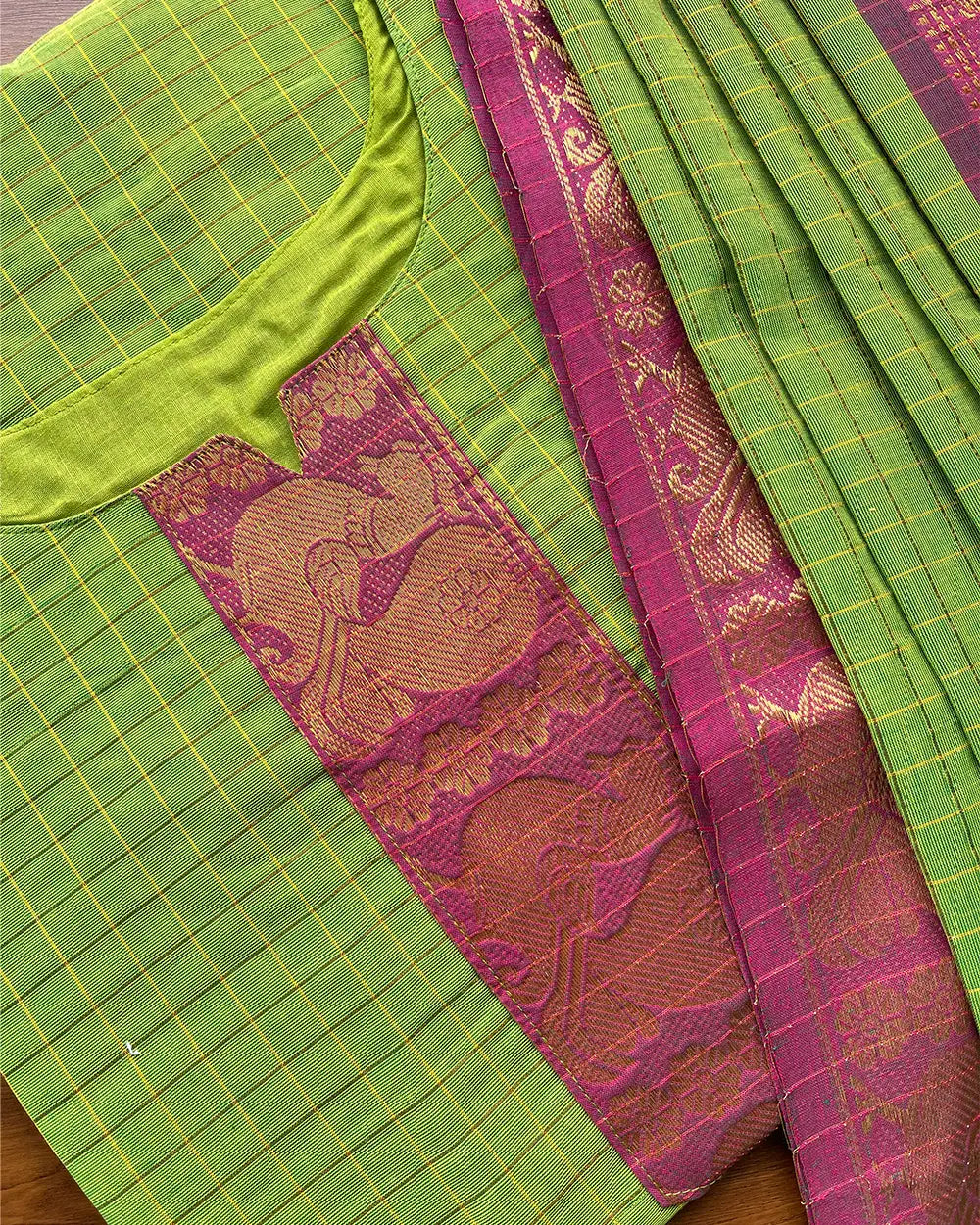 T140 Green Purple Cotton Kurta Set (Top-Dupatta)