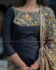 T342 Kayalvizhi - Kurta Set