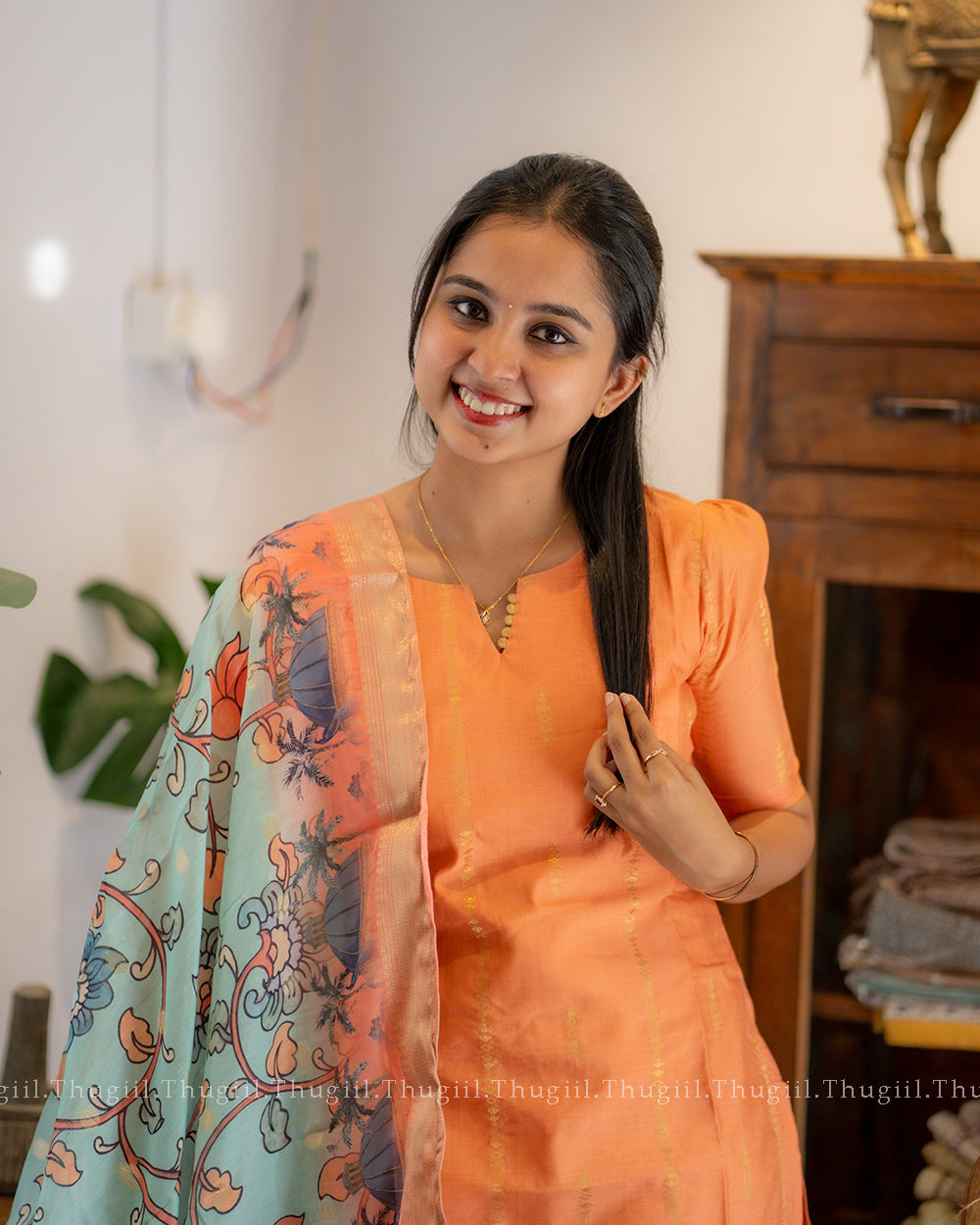 T434 Isha  - Kurta Set (Top - Dupatta)