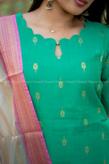 T526 Vrinda (Green) - Kurta Set (Top-Dupatta)