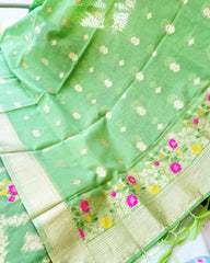 T044 Parrot Green Silk Kurta Set (Kurta-Dupatta)