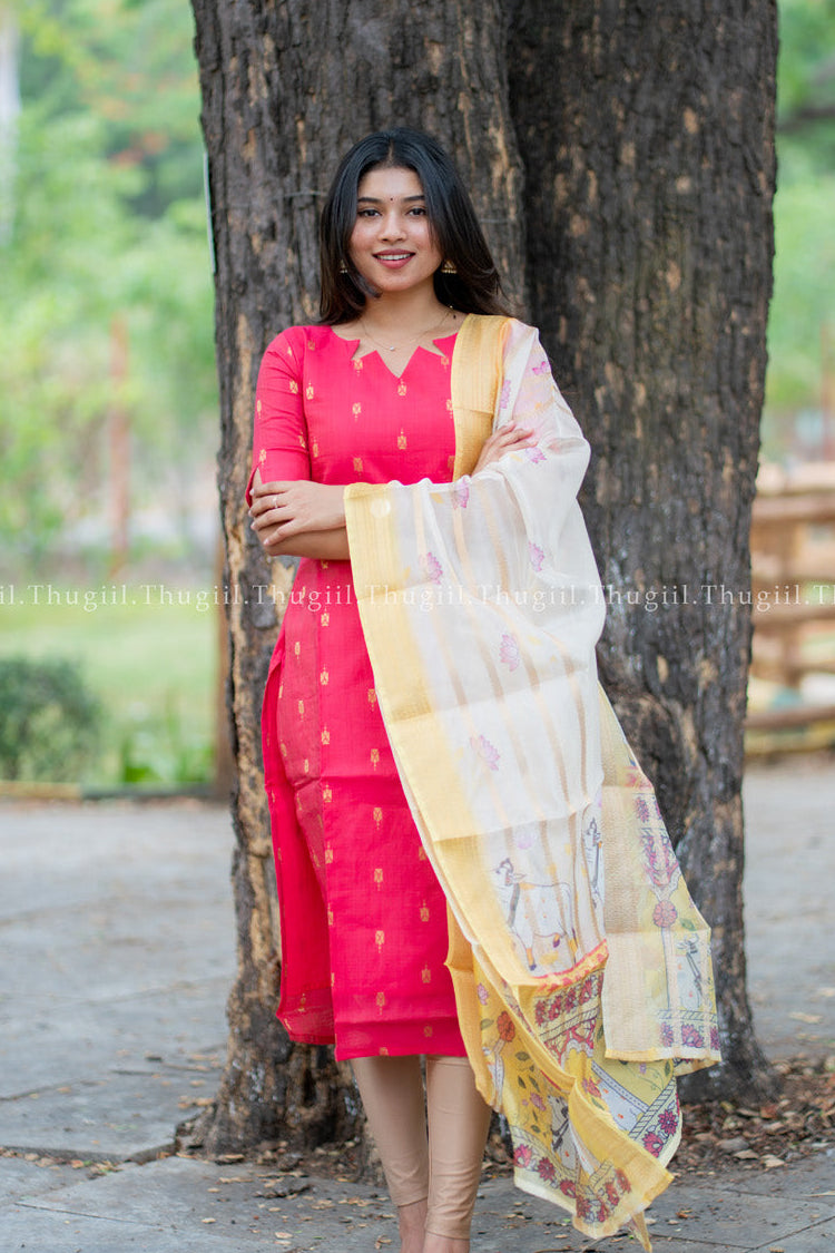 T527 Vrinda (Pink) - Kurta Set (Top-Dupatta)