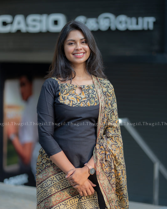 T342 Kayalvizhi - Kurta Set