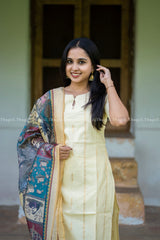 T421 Manasa - Kurta Set