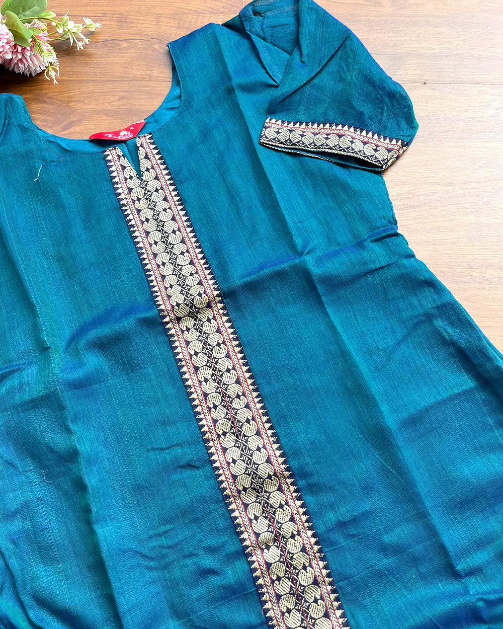 T247 Handloom Cotton Kurta Set (Top - Dupatta)