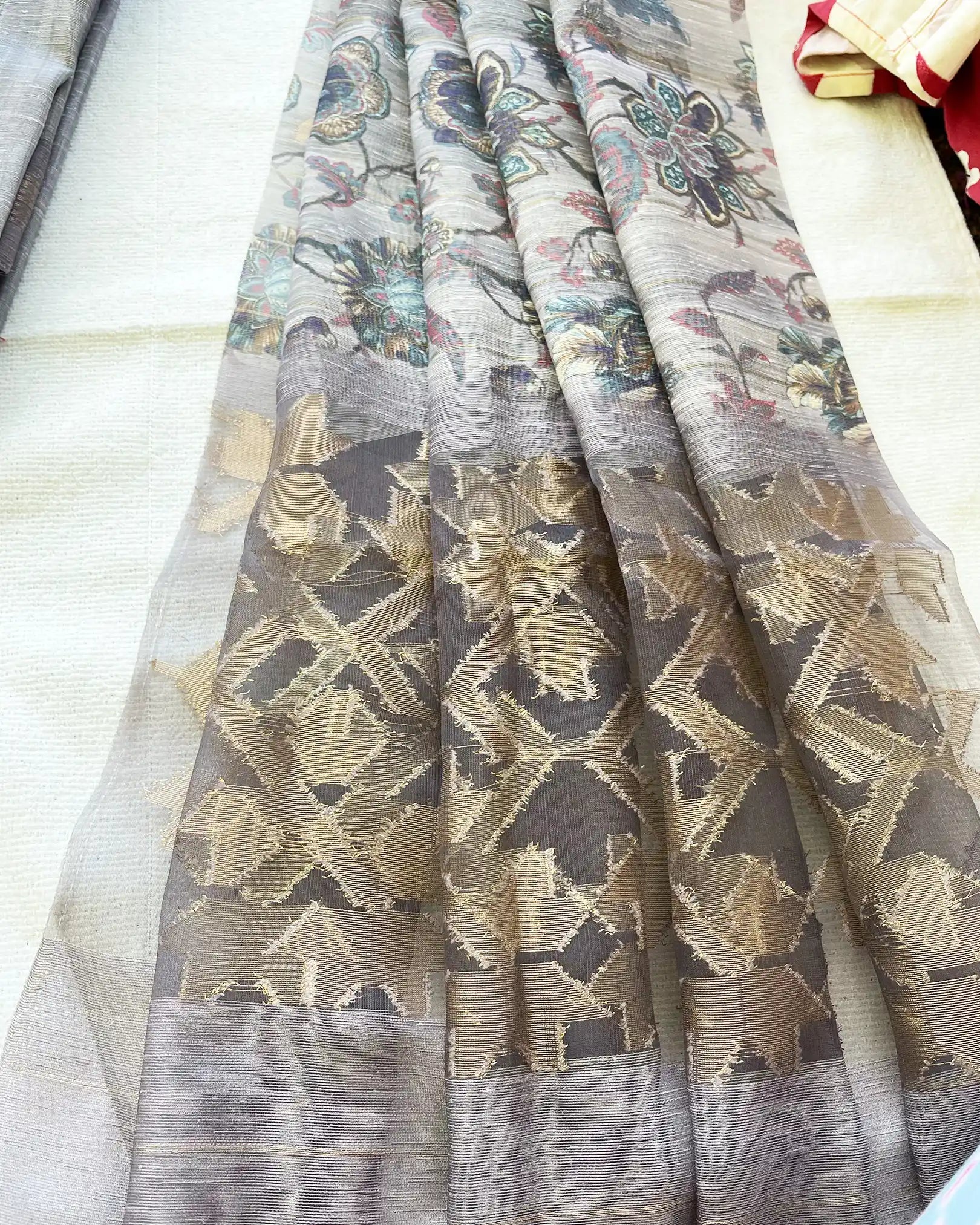 T048 LUXE - Grey Jute Silk Kurta Set (Top-Dupatta)