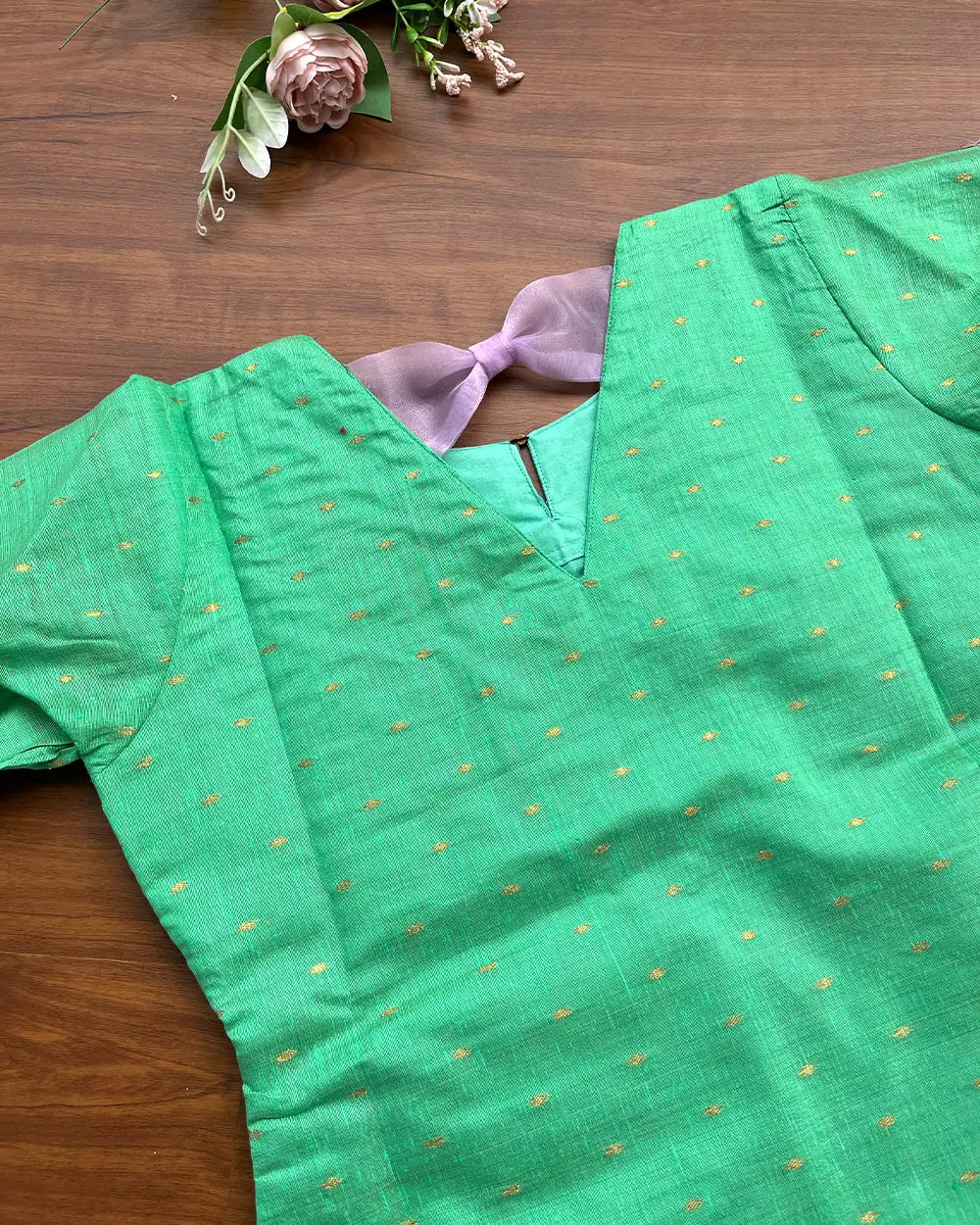 T228 Sea green Silk Kurta Set (Top - Dupatta)