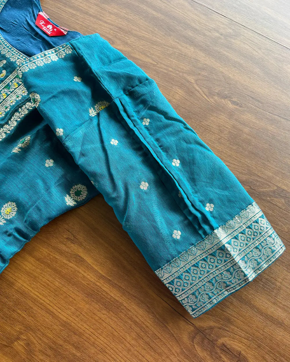 T185 Peacock Cotton Banaras Kurta Set (Top-Dupatta)