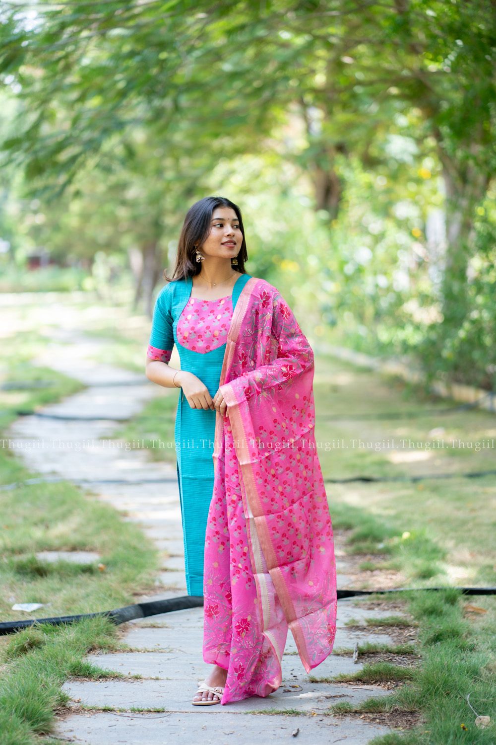 T482 - Kurta Set (Top - Dupatta)