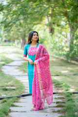 T482 - Kurta Set (Top - Dupatta)