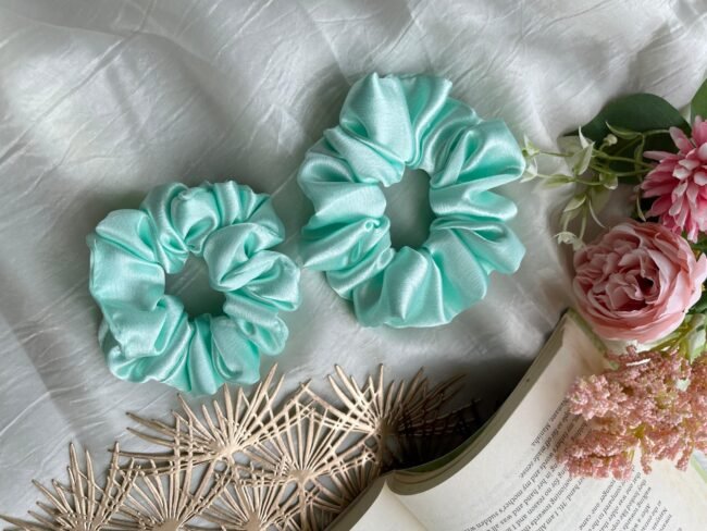 TS7 Satin Scrunchies