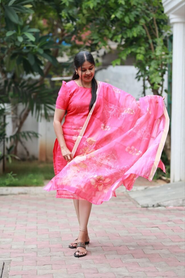 TKS048 Pink Organza kurta set - Image 4